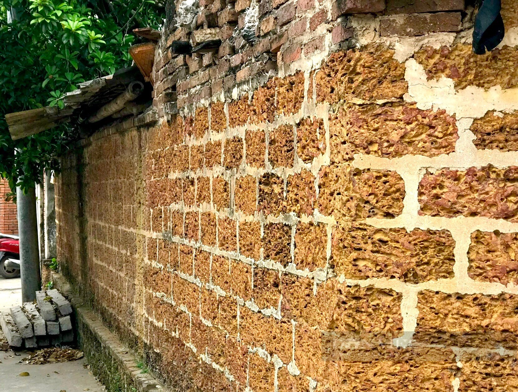Lăng Mộ Đá Ong Thạch Thất – Thiết Kế Và Thi Công Theo Yêu Cầu