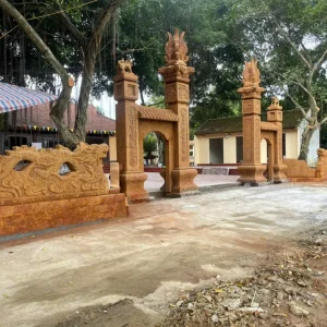 Cột đồng trụ đá ong – Vững chãi